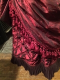 Overskirt / Underskirt Detail