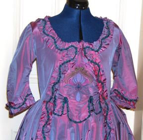 1780's Zoned Gown Front Detail