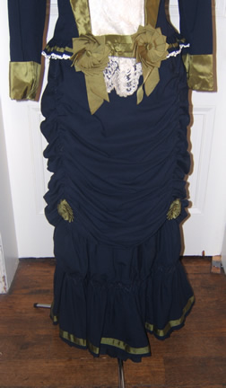 1881 Wool Dress - Skirt Detail